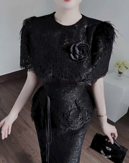 Đầm dự tiệc ren kiểu dáng dài đính lông vũ màu trắng, màu đen sang trọng đính kèm hoa size SML XL XXL D0929