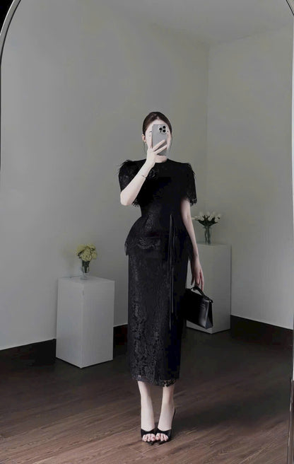 Đầm dự tiệc ren kiểu dáng dài đính lông vũ màu trắng, màu đen sang trọng đính kèm hoa size SML XL XXL D0929